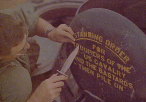 MVC-002S.jpg (24024 bytes)